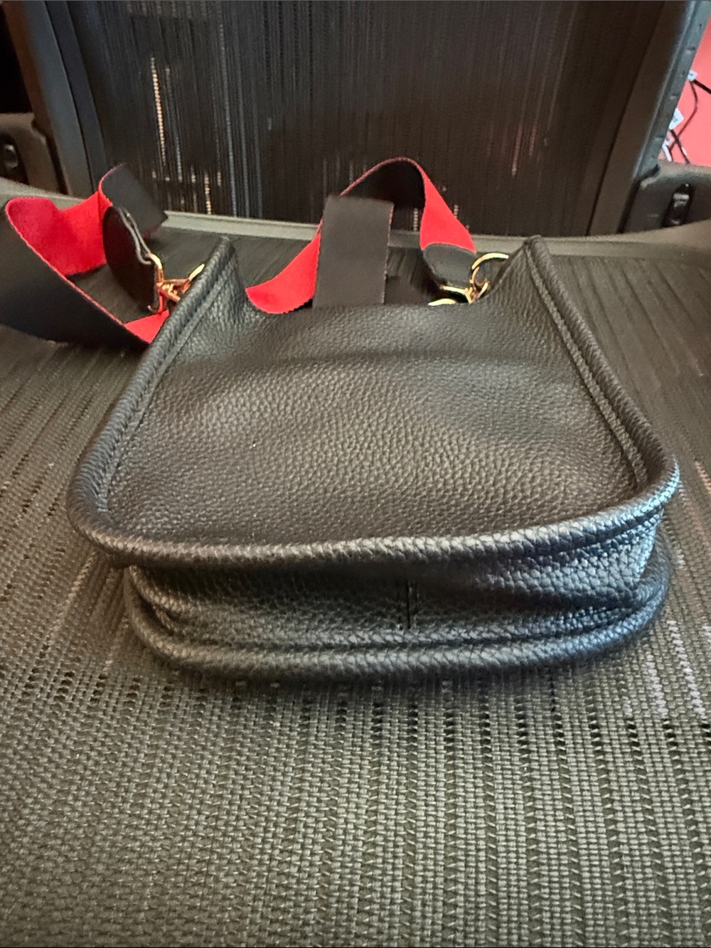 Black Pebbled Crossbody Bag with Red Webbed Strap faux super soft leather - Picture 3 of 5